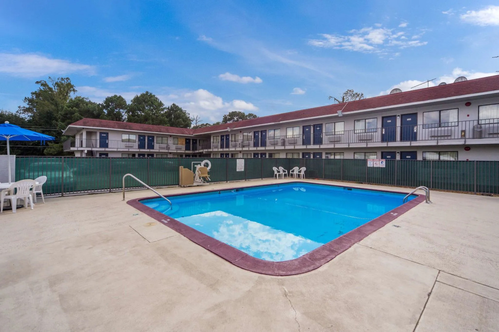 Motel 6-Meridian, MS