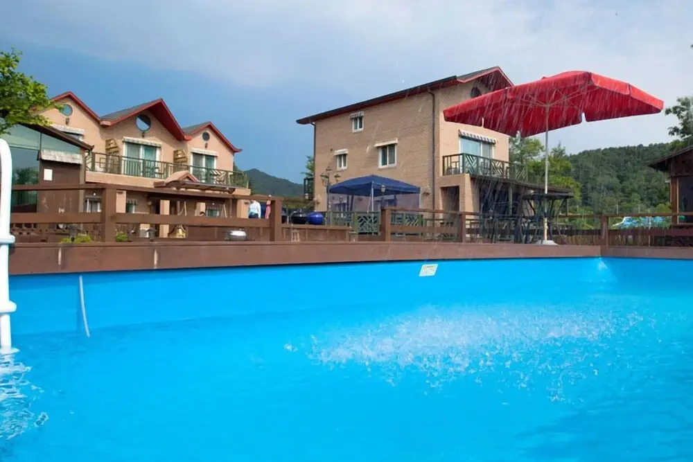 Yangyang Happyplace pet Resort Pension