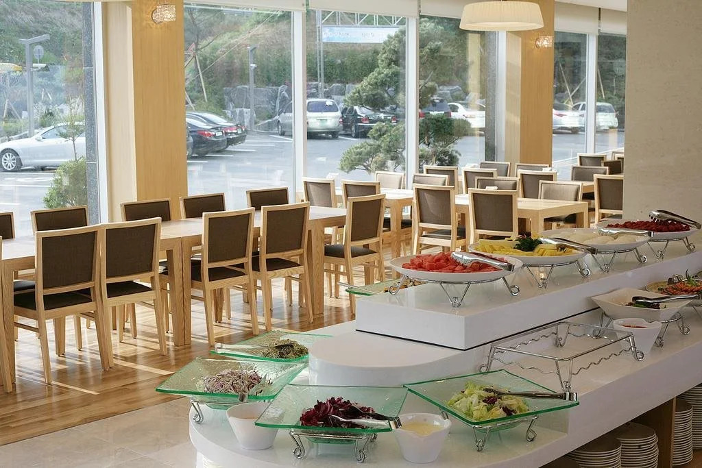 Y Ocean Tourist Hotel