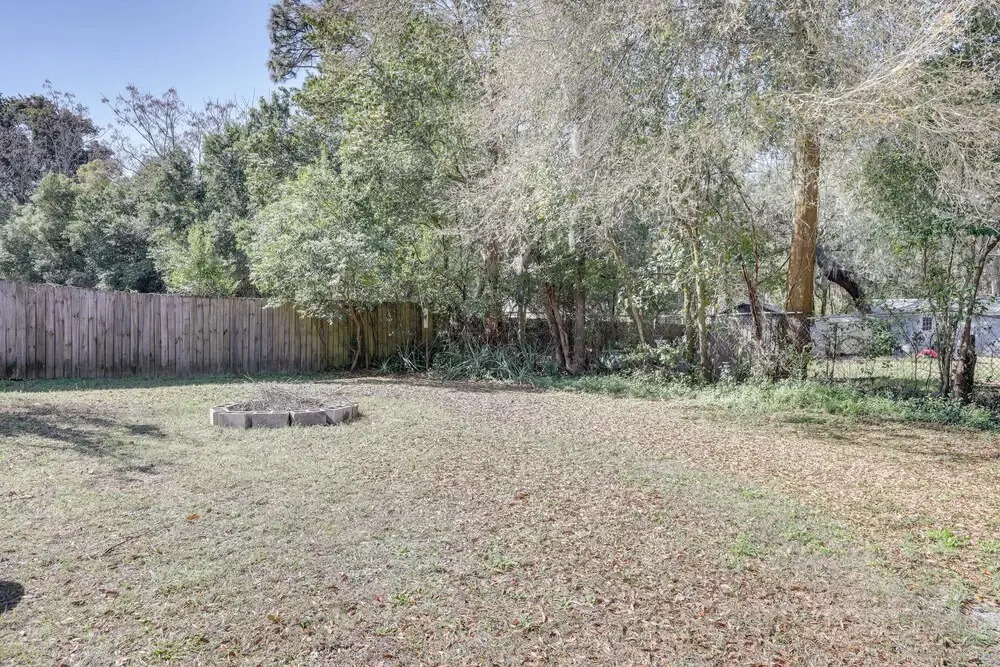 Cozy Jacksonville Home ~ 12 Mi to Downtown!