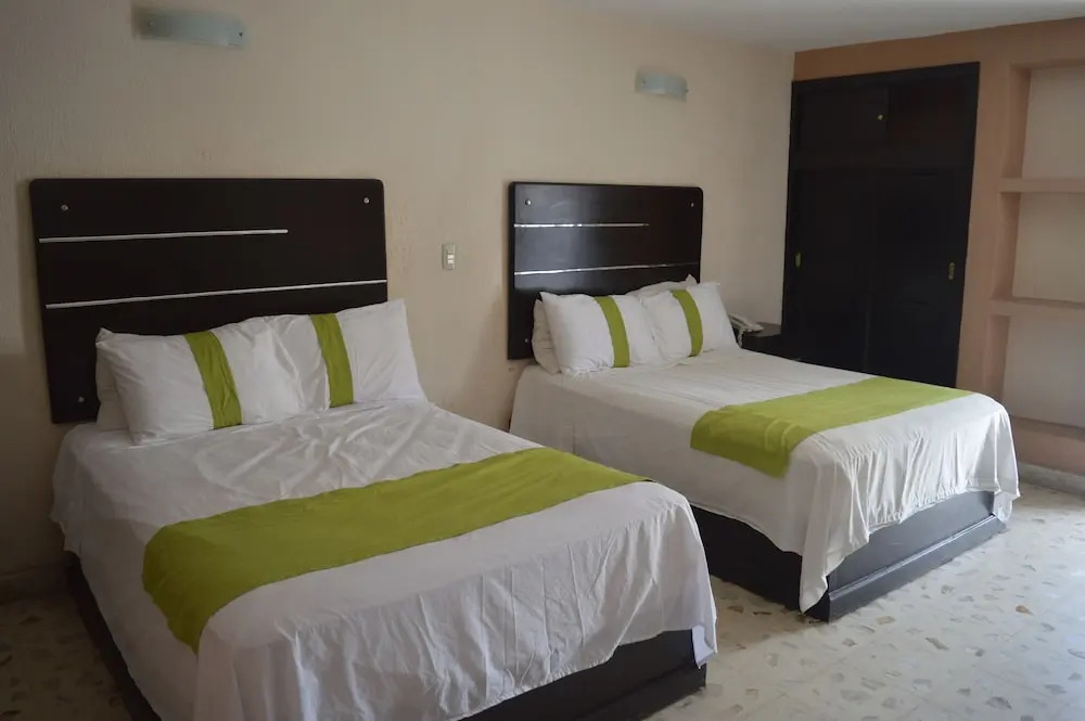 Hotel Jardin Real