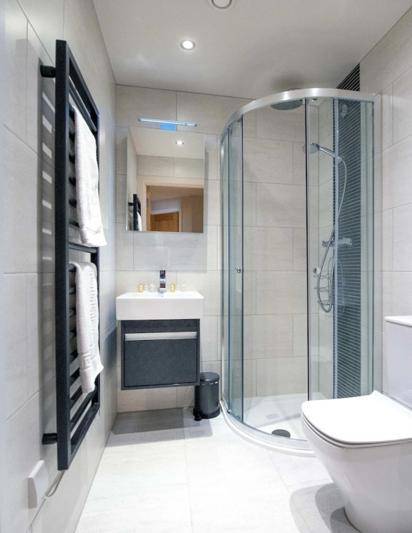 Luxury Central Reading Apartment 1 bed. Satellite TV. Wi-Fi