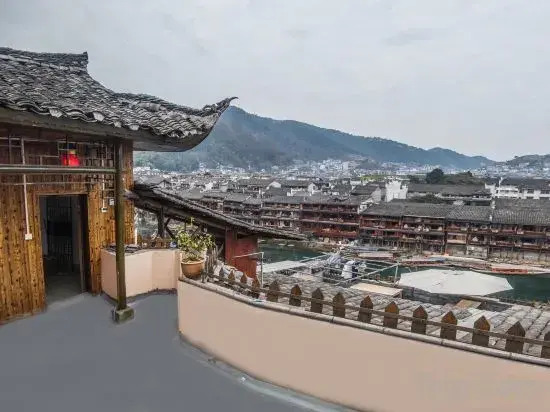 Jiangbei Linjiang Boutique Inn