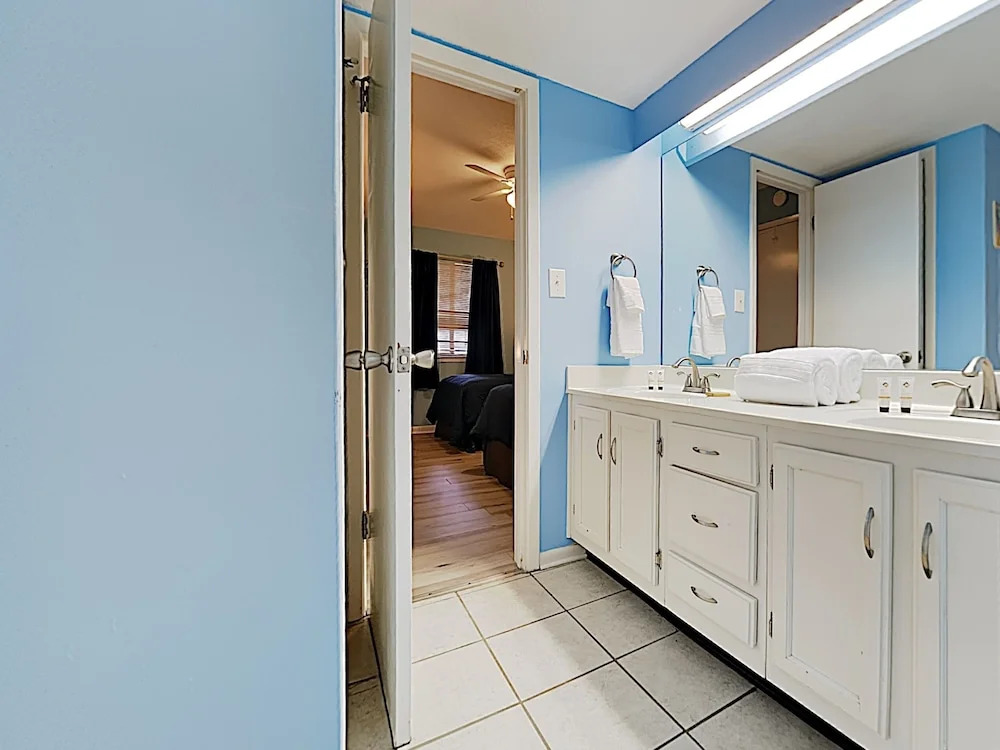 327 E Beach Blvd Condo Unit 5B 2 Bedrooms 2 Bathrooms Condo