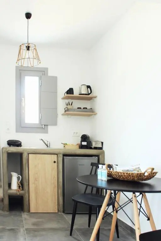 Aeron Suites
