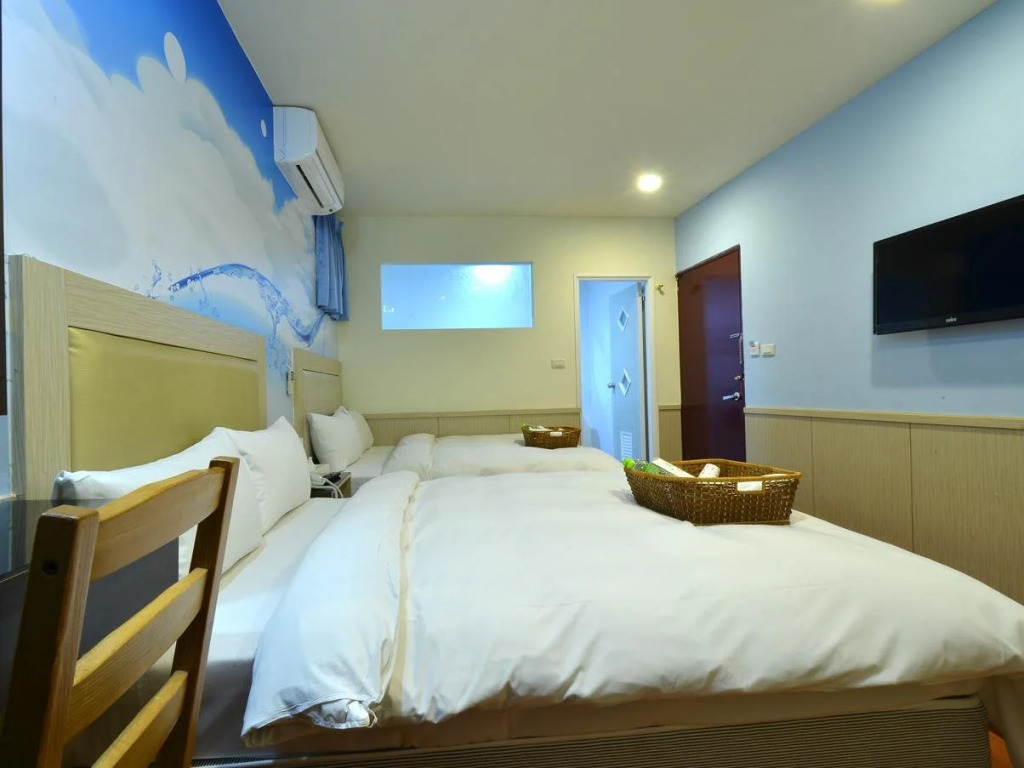 Happiness Inn