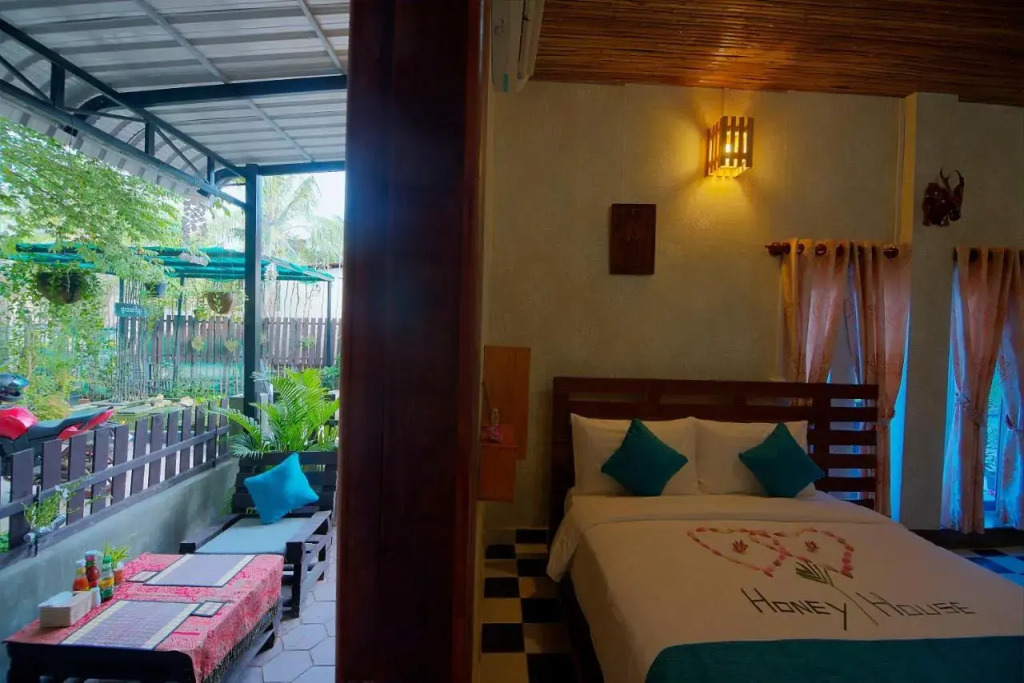 okHouseBiz BNB