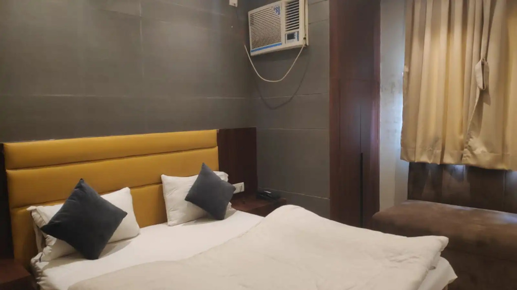 OYO 5688 Hotel Gagan Eco
