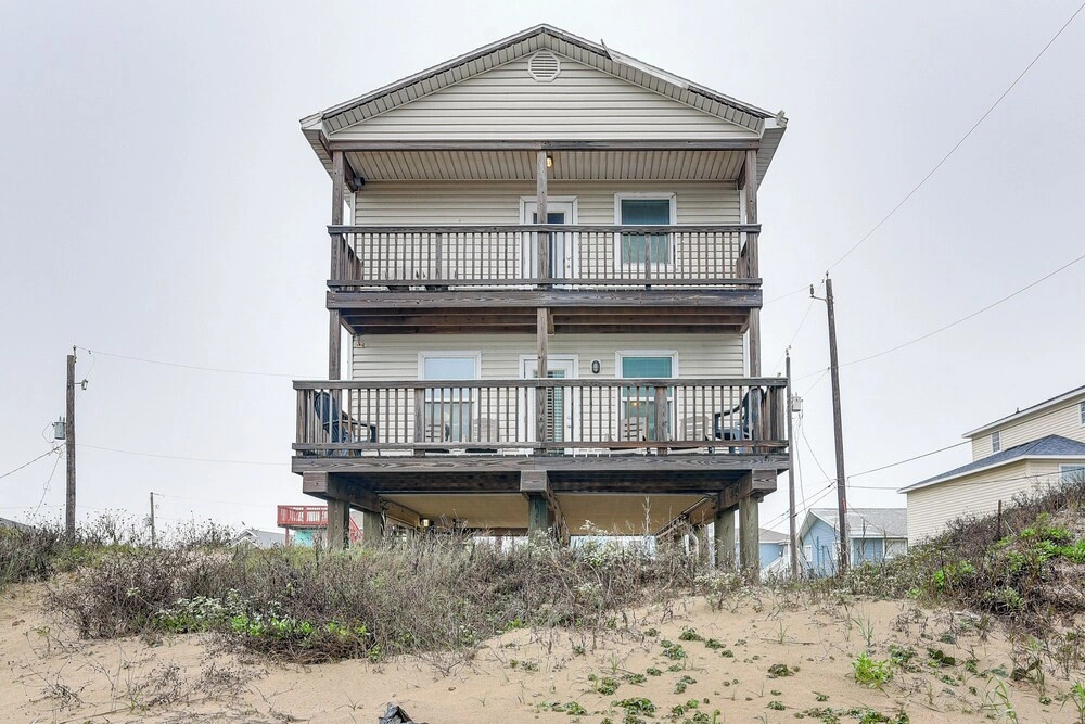 Daves Waves Pet-friendly Home in Surfside Beach
