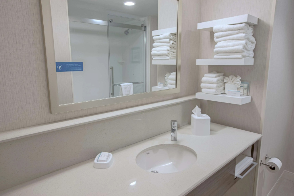 Hampton Inn by Hilton Amesbury, MA