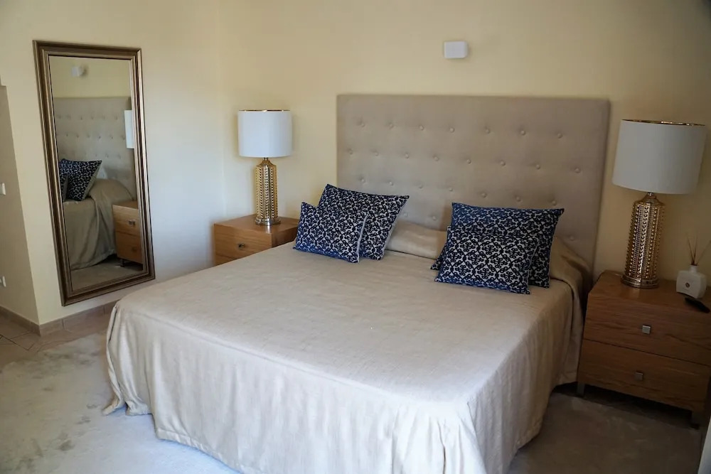 Charming Exceptional Golf Villa in Algarve
