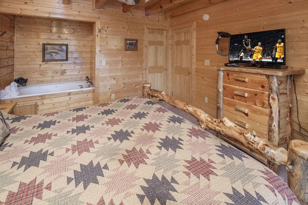 Bearadise City by Heritage Cabin Rentals