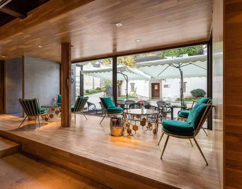 Deefly Origin House