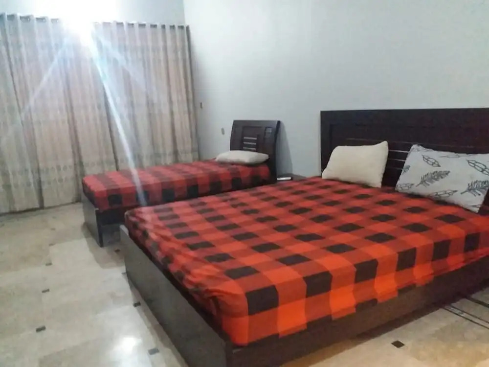 Cosy Inn Guest House Near Liaquat Nat Hospital