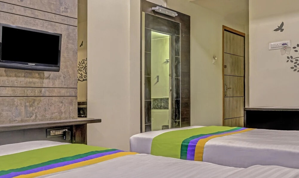 OYO Townhouse 81848 Hotel Dua Continental