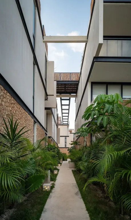 Two Bedroom Luxury Apartment by TuLuna