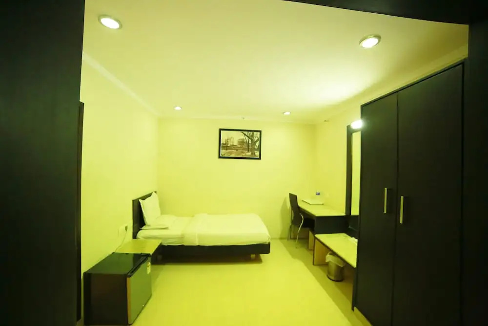 Sriram International