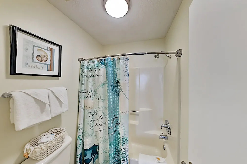 Rega204a 2 Bedroom Condo