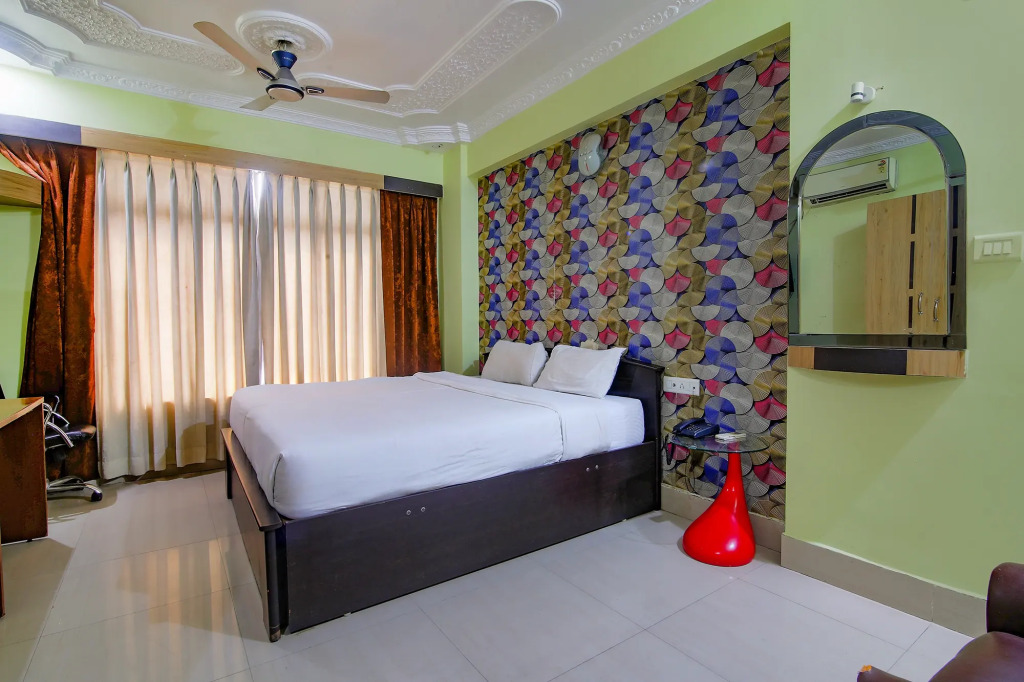 FabExpress Superior Nesh Inn
