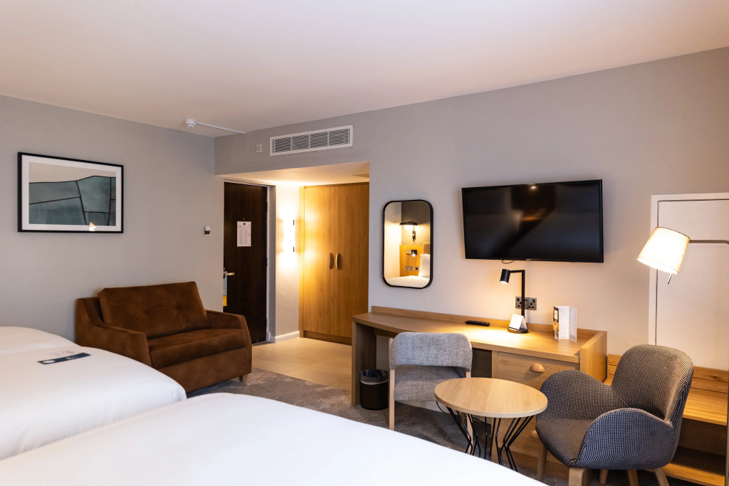 Crowne Plaza London - Gatwick Airport by IHG