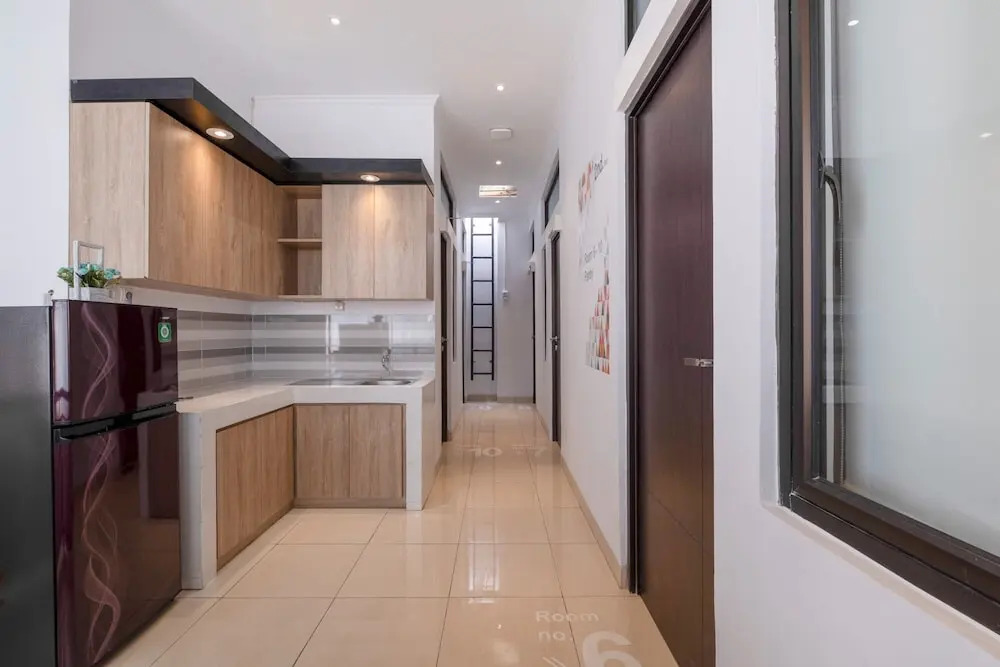 Walnut Inn G-10 by OYO Rooms