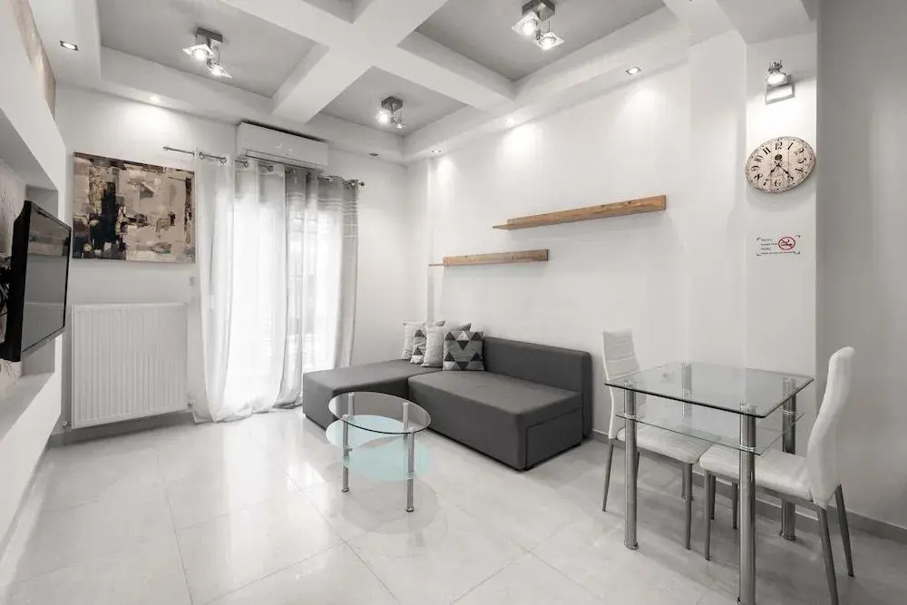Cosmopolitan Apartments Nilie Suites & Aprts