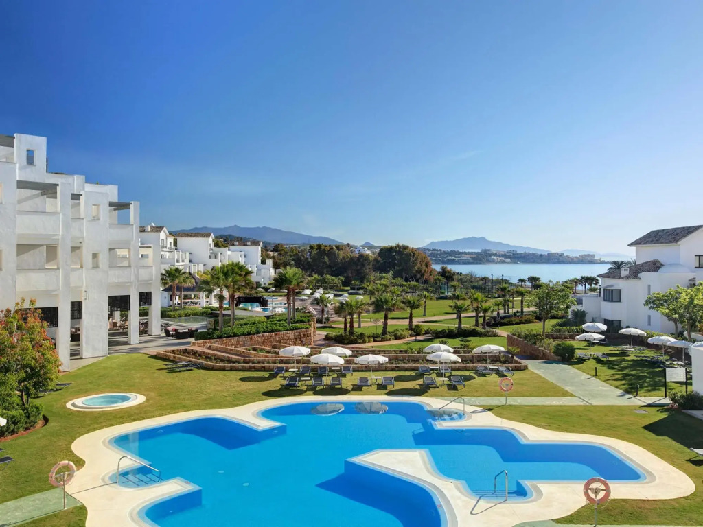 Fuerte Estepona Suites Spa