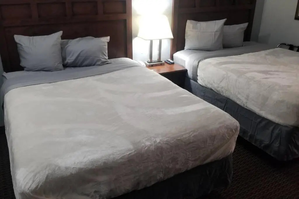 OSU 2 Queens Private Hotel 136 Booking
