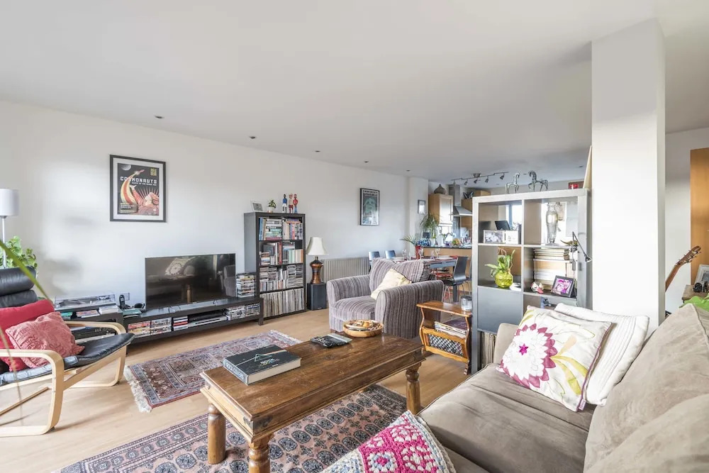 Bright Islington Apartment with Spectacular Views
