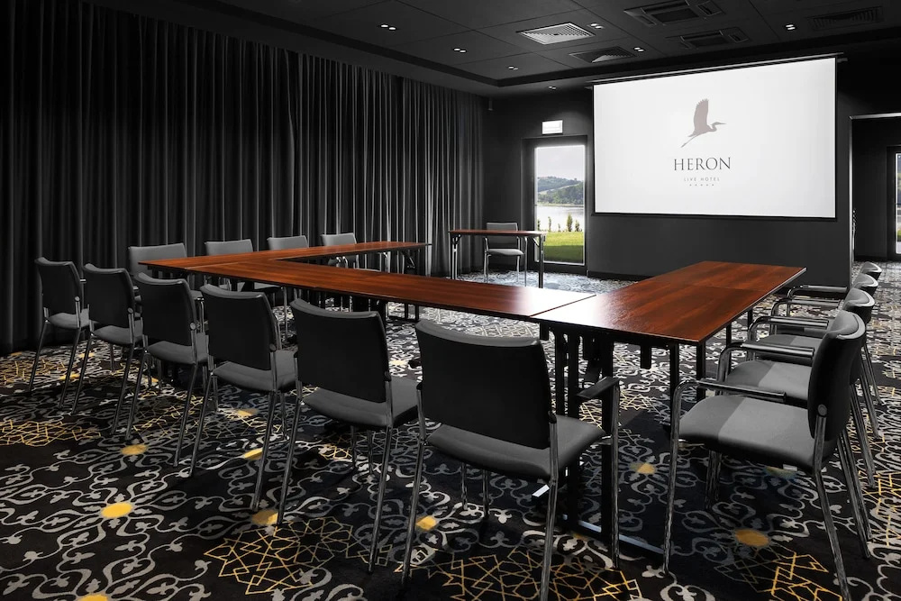 Heron Live Hotel Marina & SPA