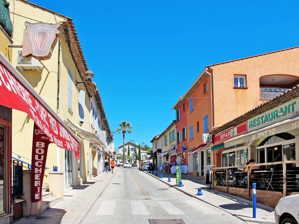 Le Pin (CRO130)