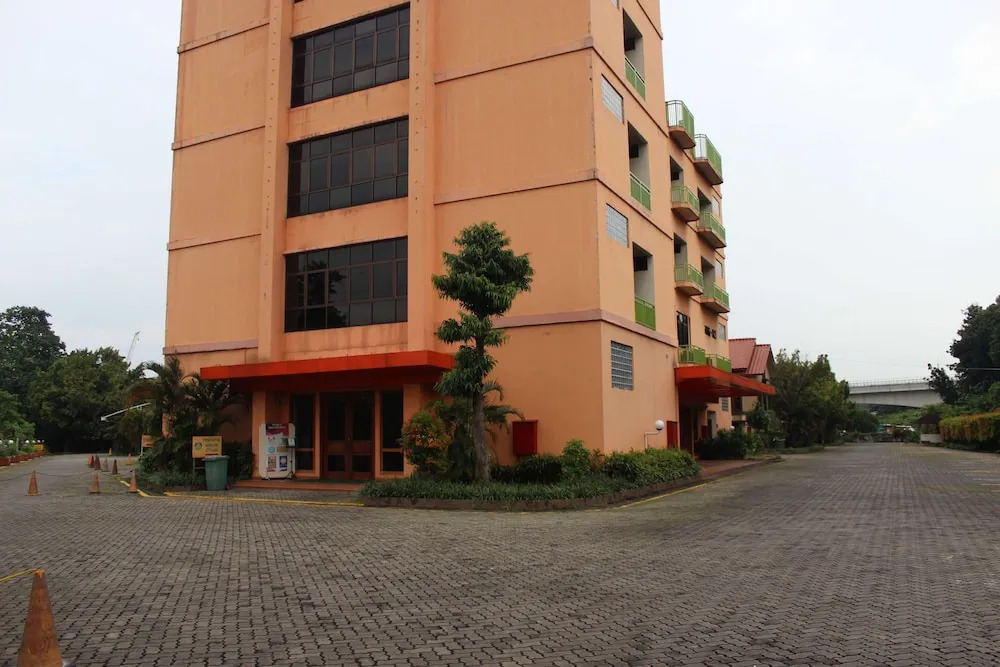 678 Hotel Cawang by Cocotel