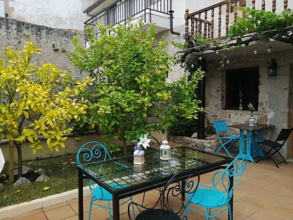 Villa castellanos
