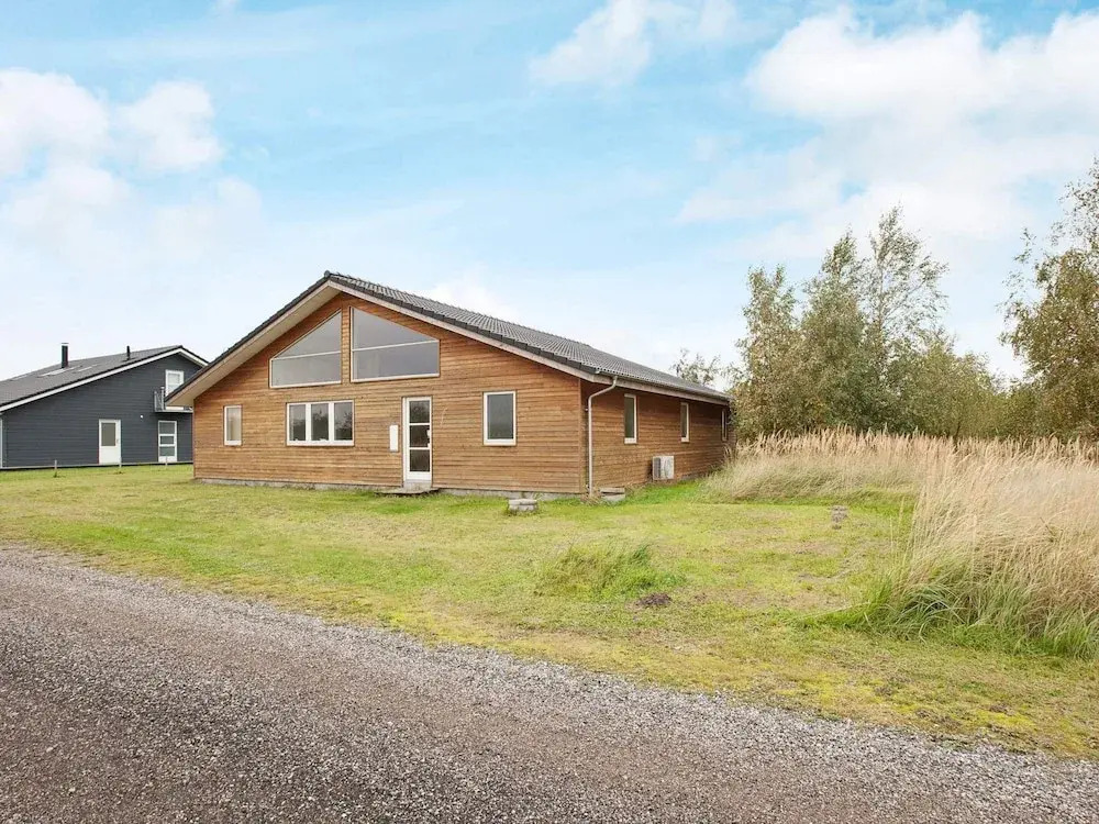10 Person Holiday Home in Rodby-by Traum
