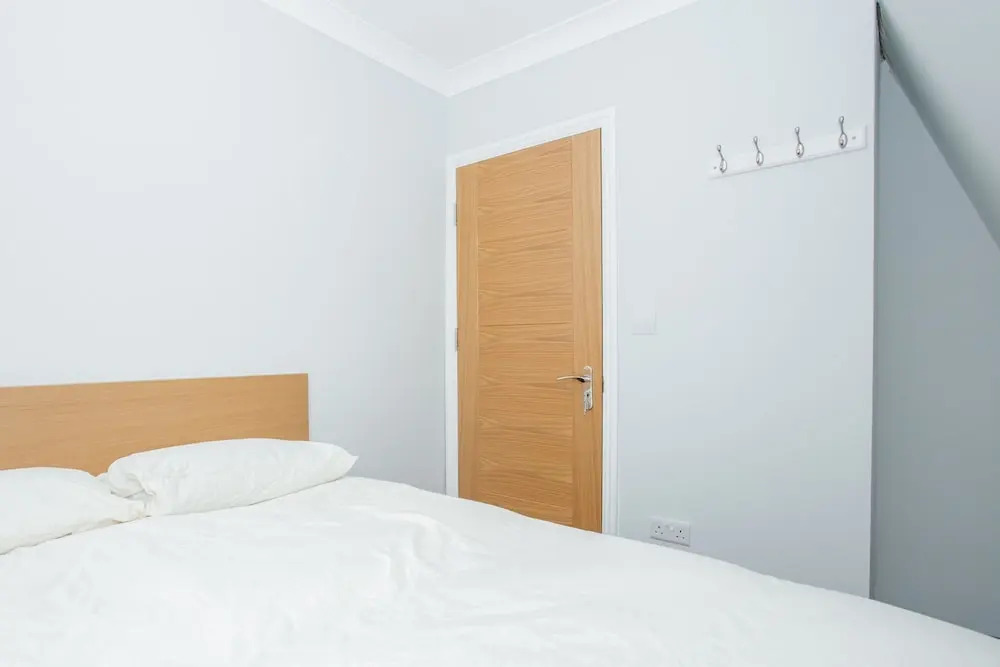 Modern 5 Bedroom House In Battersea