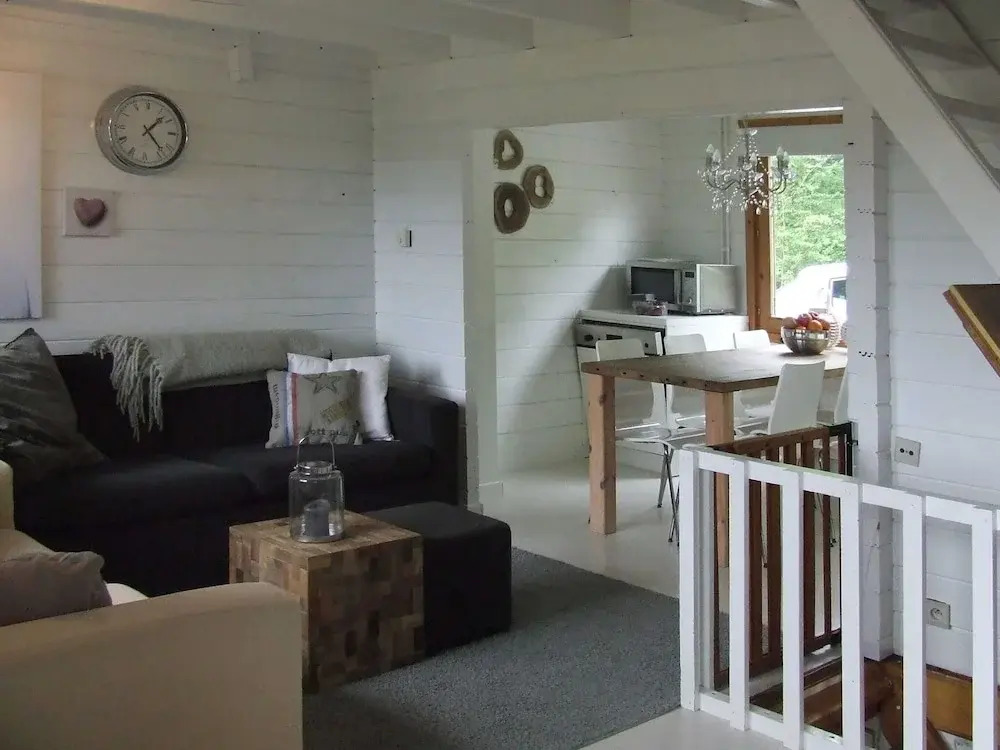 Relaxing Chalet in Dochamps With Swimming Pool and Terrace