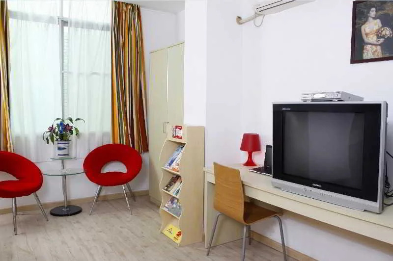 Super 8 Hotel Guangzhou Huanghuagang Branch