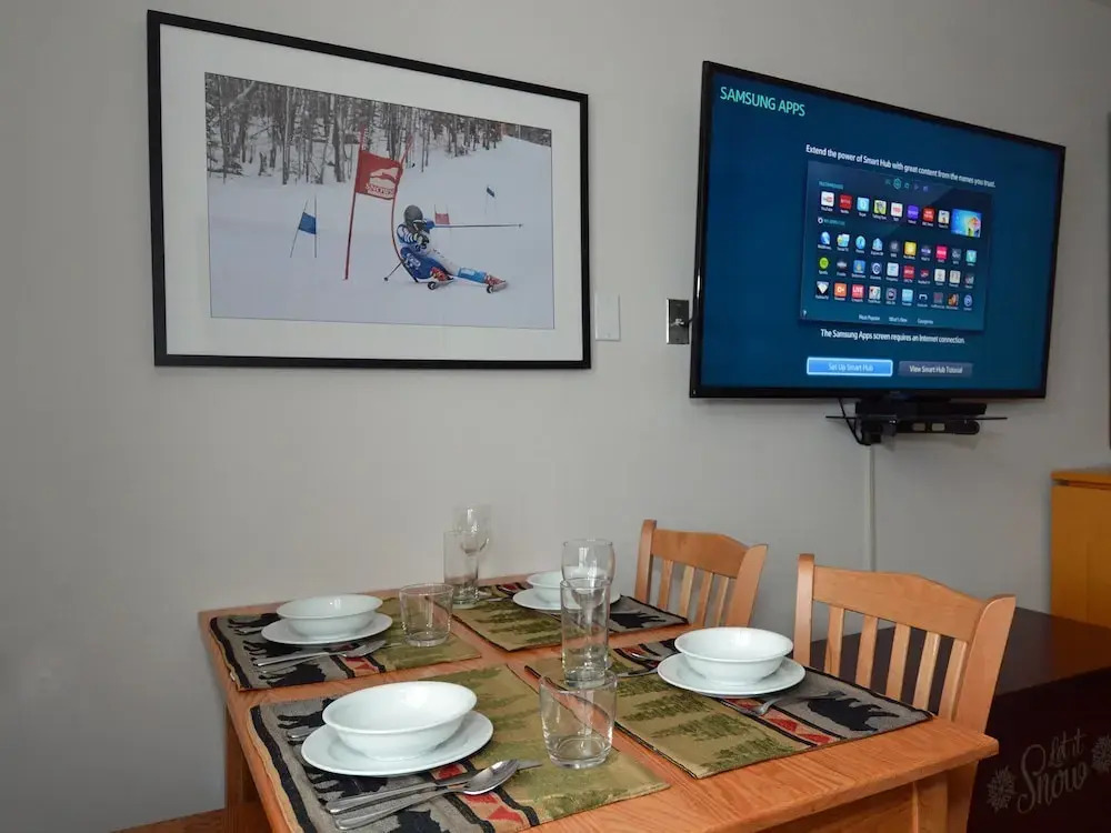 Expedition Station #120: Snowshoe's Premier Slopeside Junior Studio Accommodations
