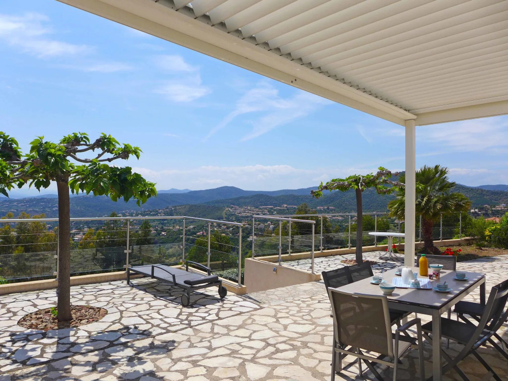 Villa Clos Romain by Interhome