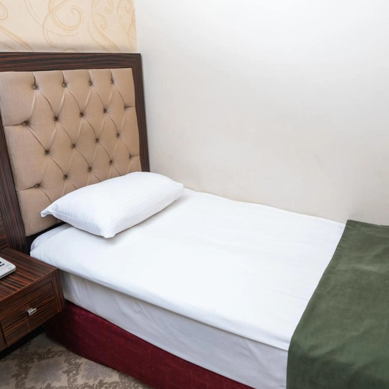 Golden Siyav Hotel