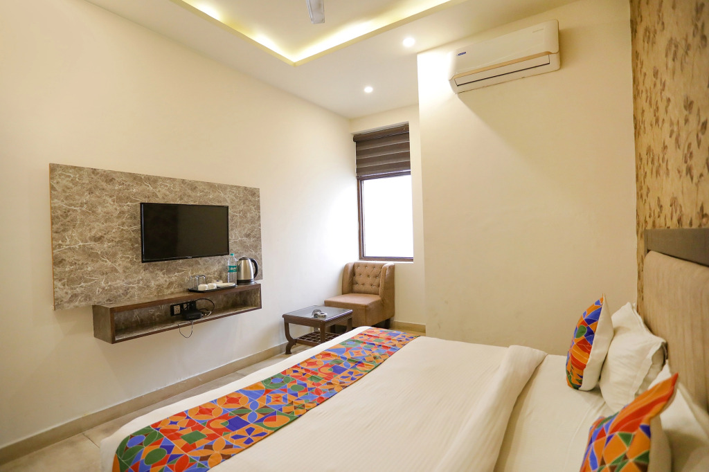 FabHotel Enaya Residency