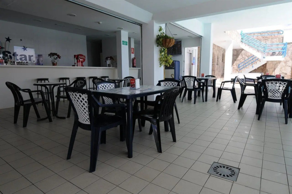 Apartamentos Blue Star