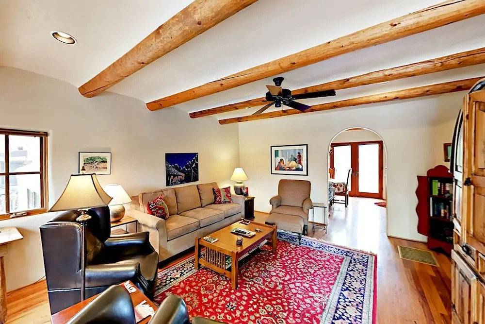 211 Beimer St Home 3 Bedrooms 2 Bathrooms Home