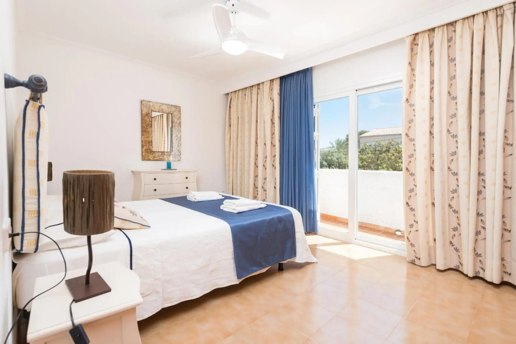E253 Los Pinos by Mallorca Villa Selection