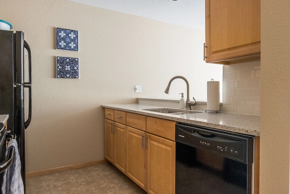 North Loop 1 BR Apt by Frontdesk