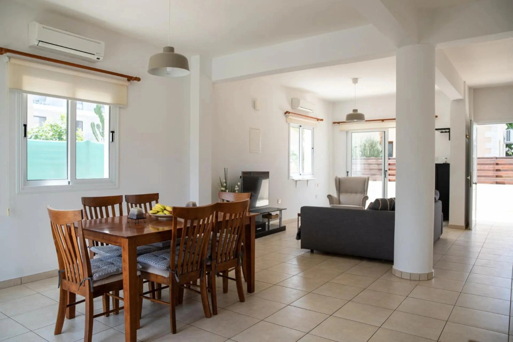 Konnos Villa Ekaterina