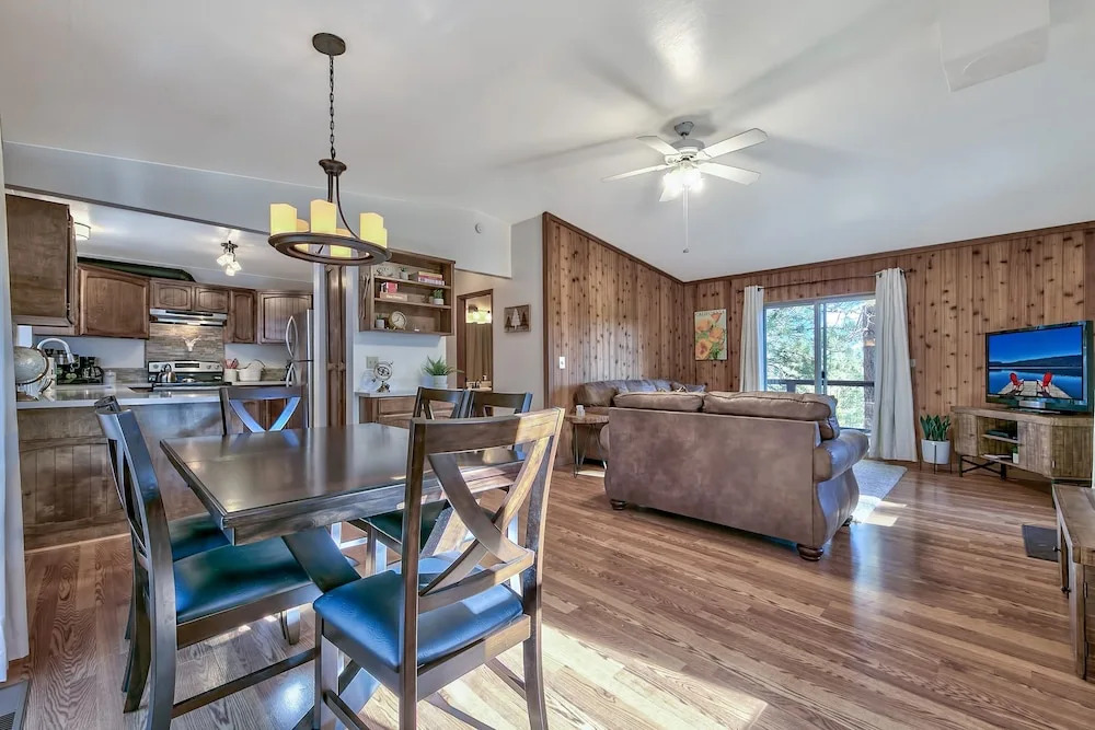 Donner Trail Home 14317 2 Bedrooms 2 Bathrooms Home