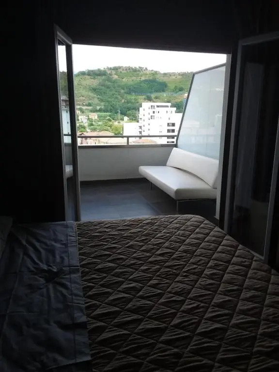 Uniclub House
