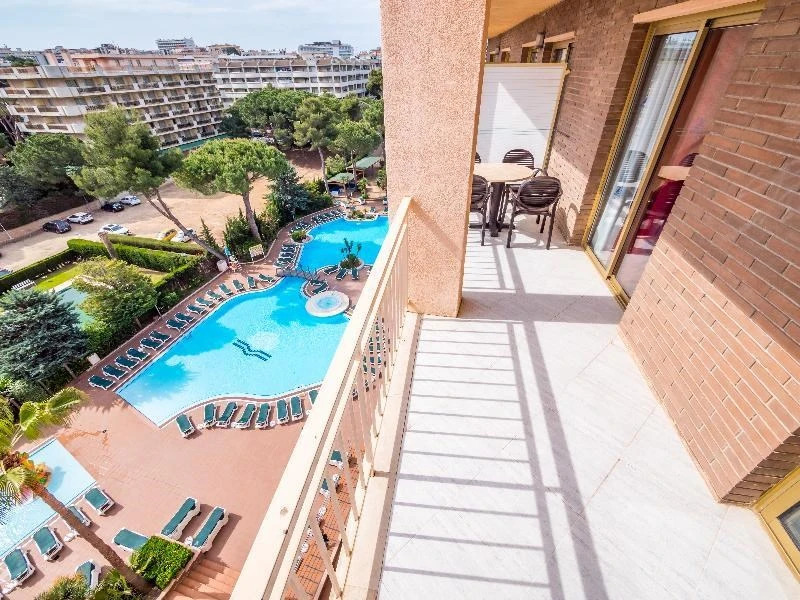 Golden Avenida Family Suites 4 Sup