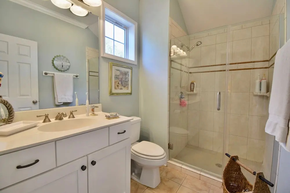 1 Block To Beach! Ocean-view Oak Island 4 Bedroom Home